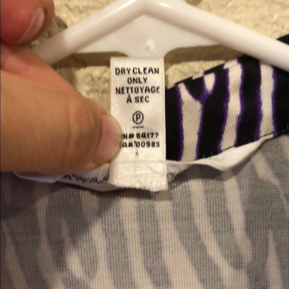 {Diane Von Furstenberg} - Size 8 - Silk Wrap Top - Picture 3 of 6
